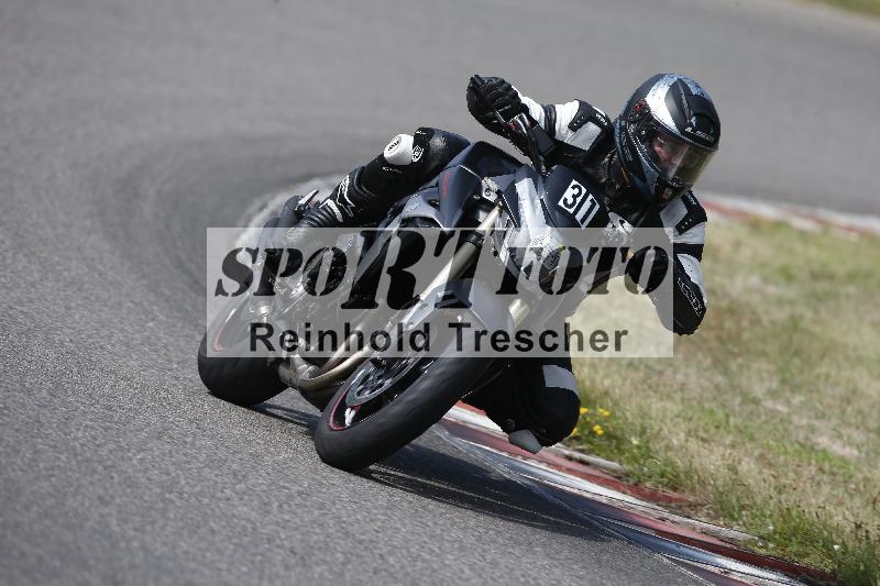 /Archiv-2023/47 24.07.2023 Track Day Motos Dario - Moto Club Anneau du Rhin/31